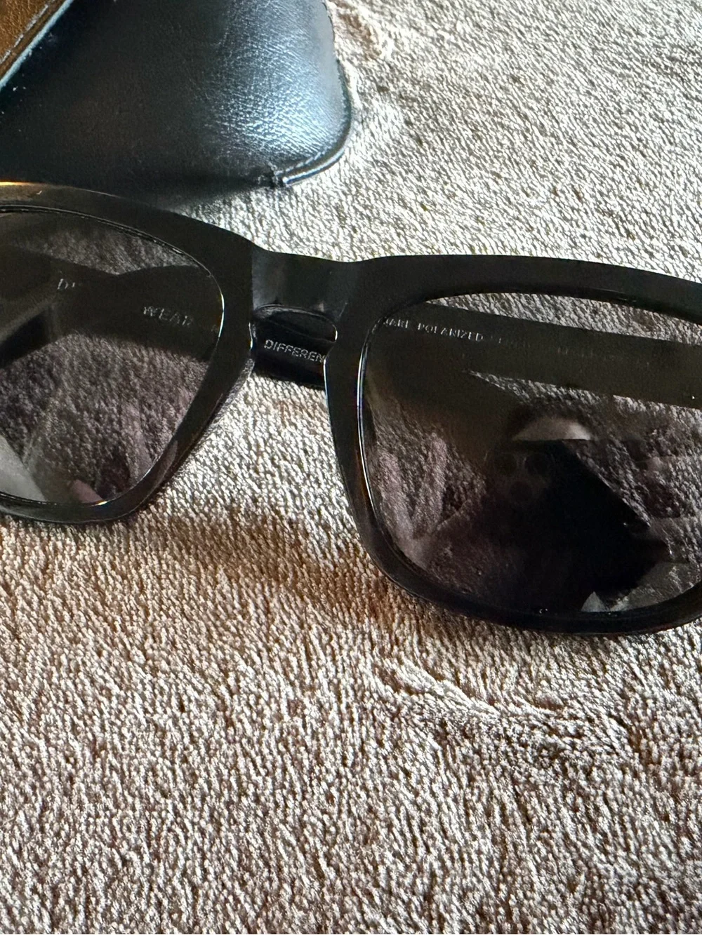 DIFF Eyewear Black ‘JAKE’ Sunglasses